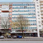 Daire Columbano's House - In Lisboa